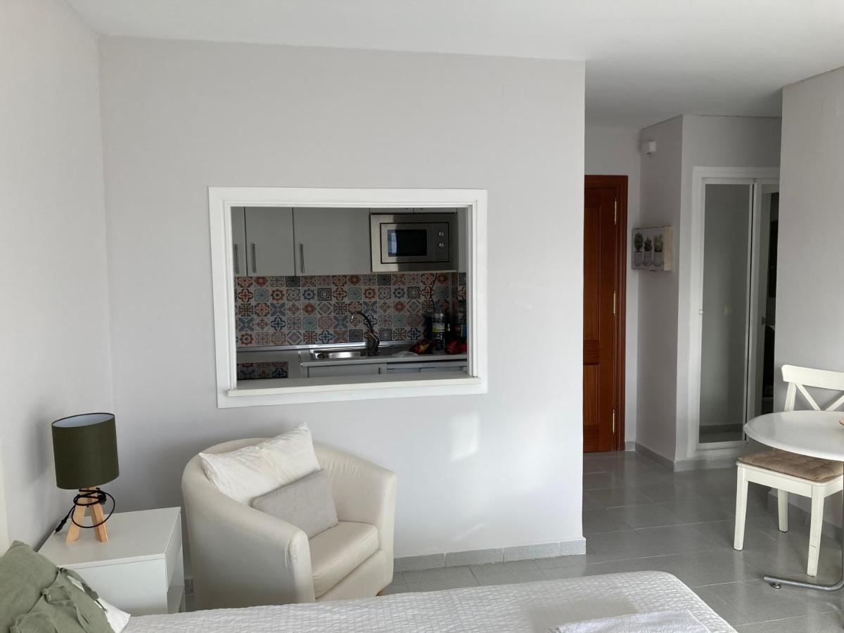 Carihuela Nucleo Cristal Appartement Torremolinos Buitenkant foto